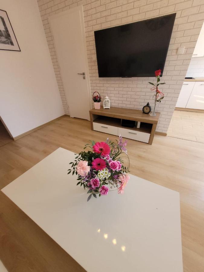 슈체친 Loft Apartament 아파트 외부 사진